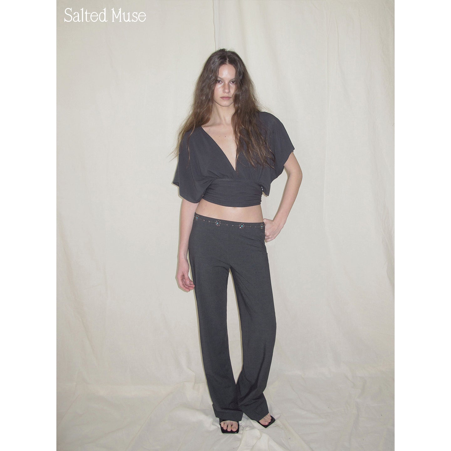 【SaltedMuse】Waisted V-neck knitwear