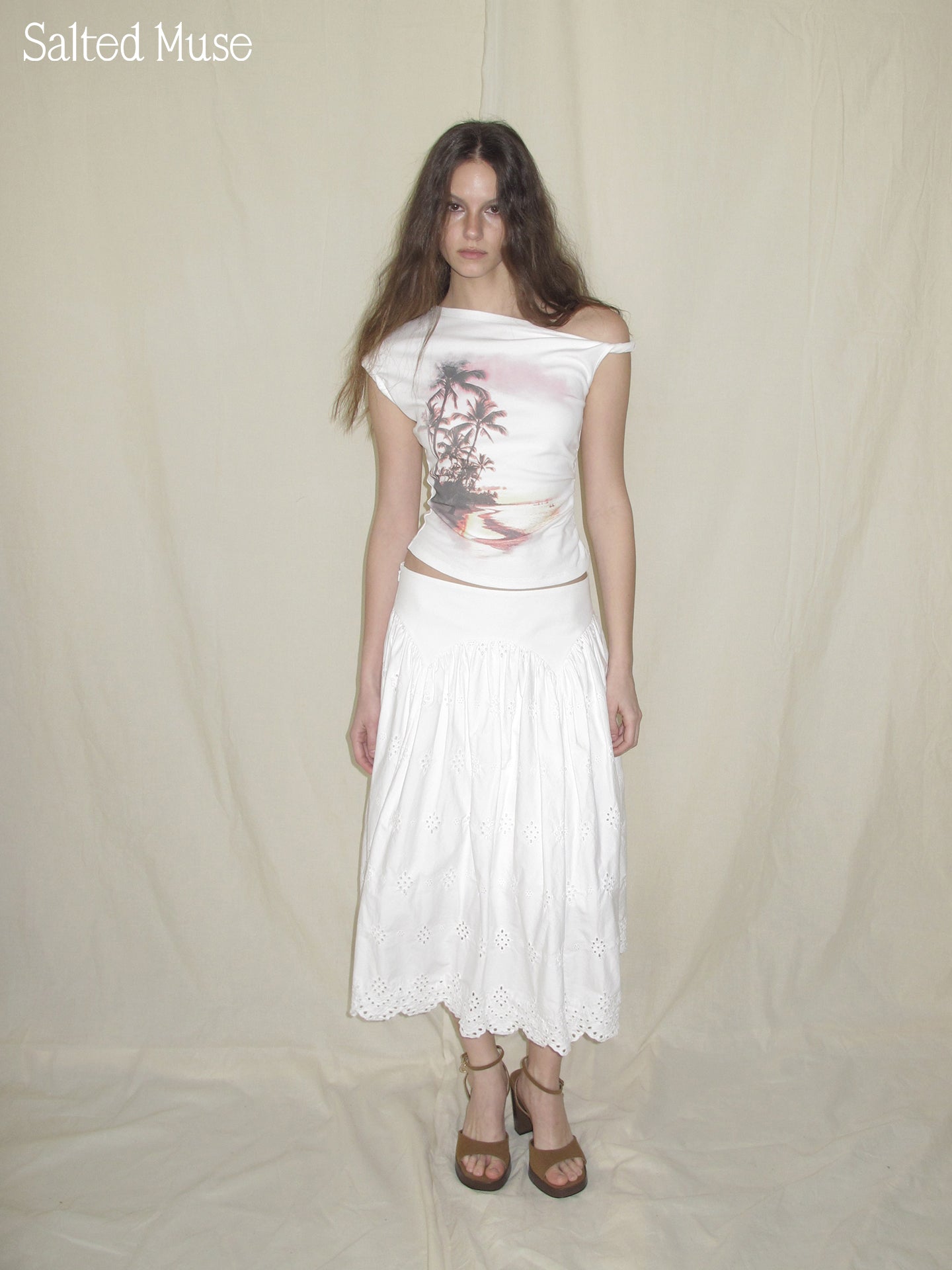 【SaltedMuse】Slanted Shoulder Print T