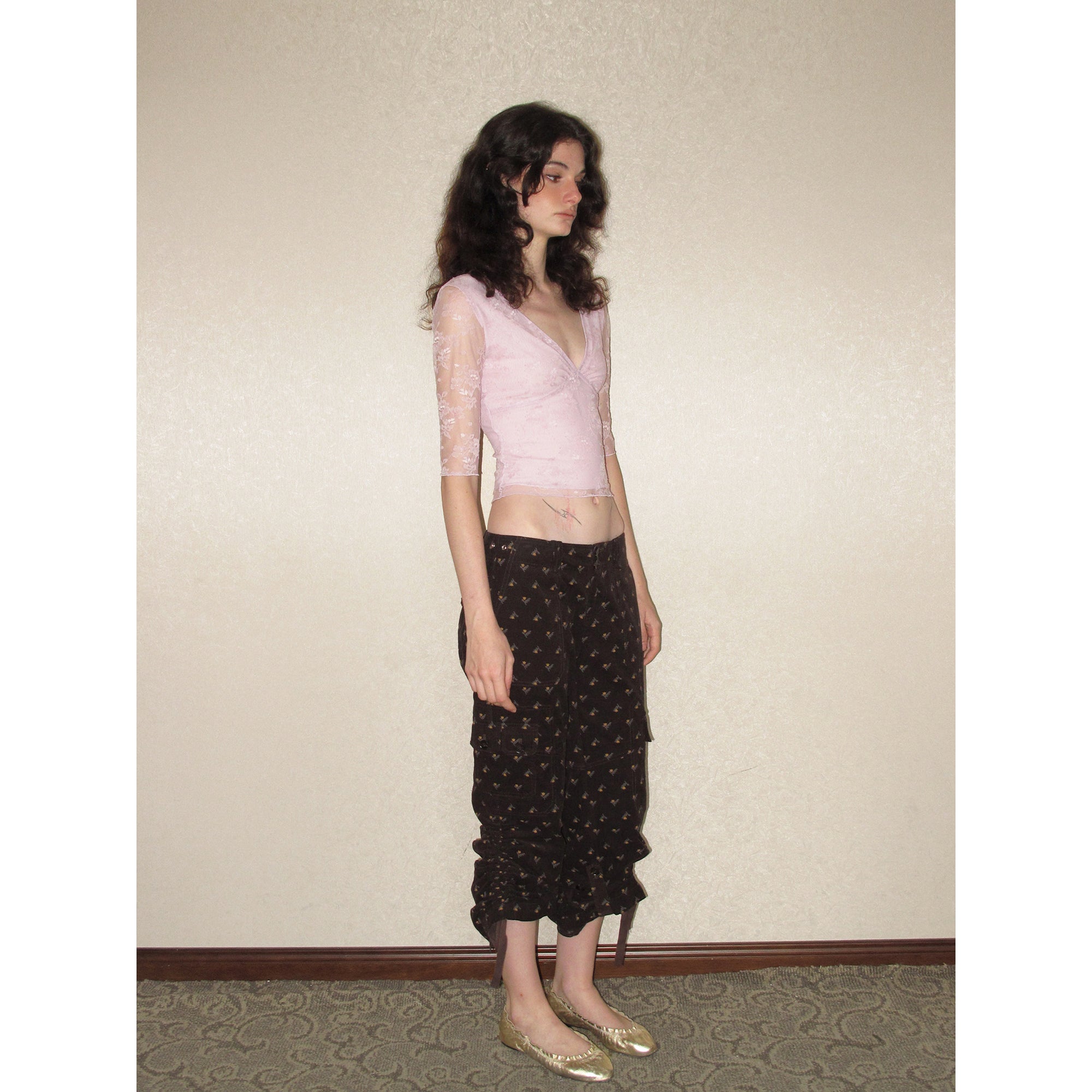 【SaltedMuse】French deep V mid-sleeve cropped lace top