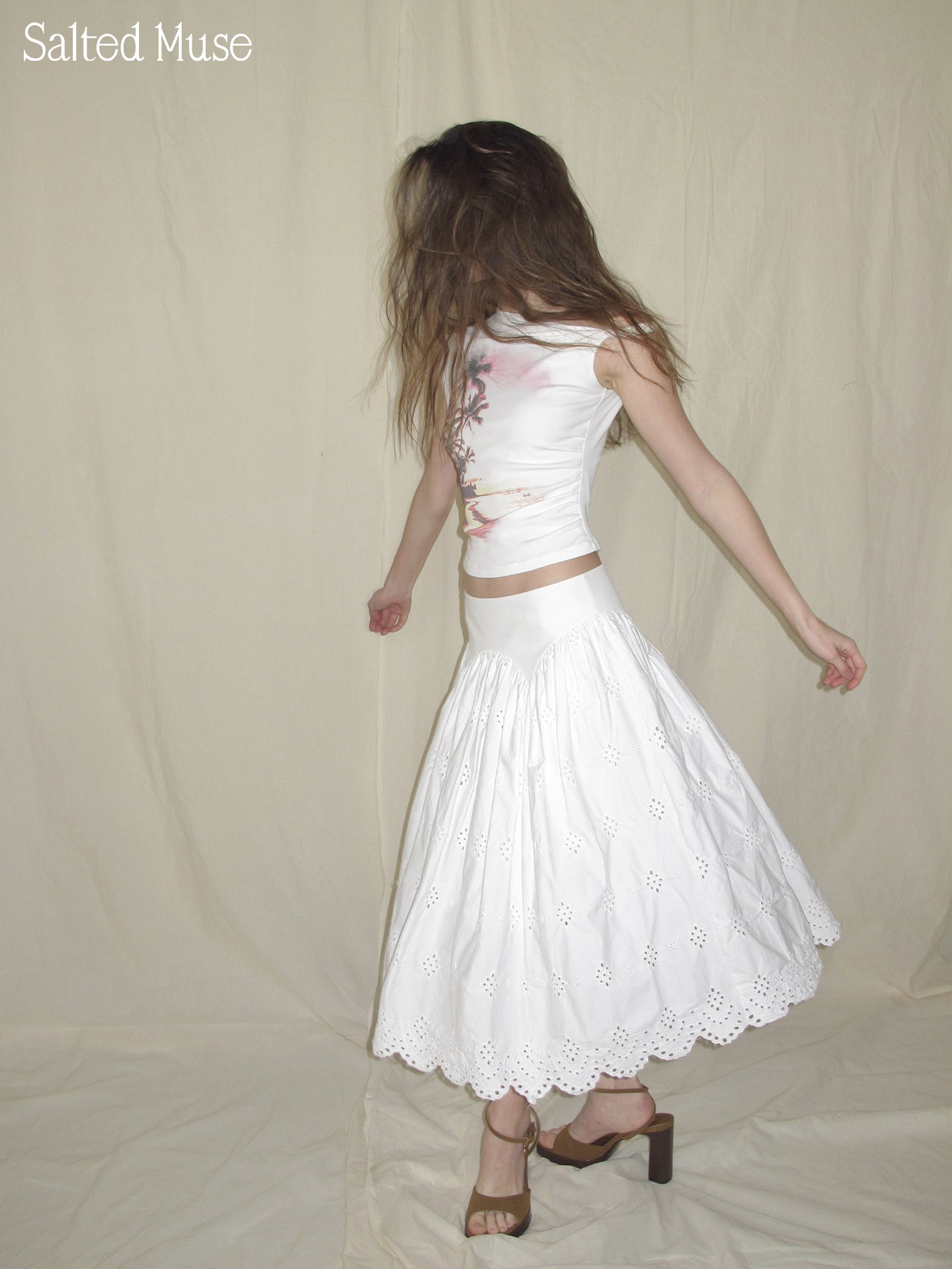 【SaltedMuse】Hollow-out embroidered skirt