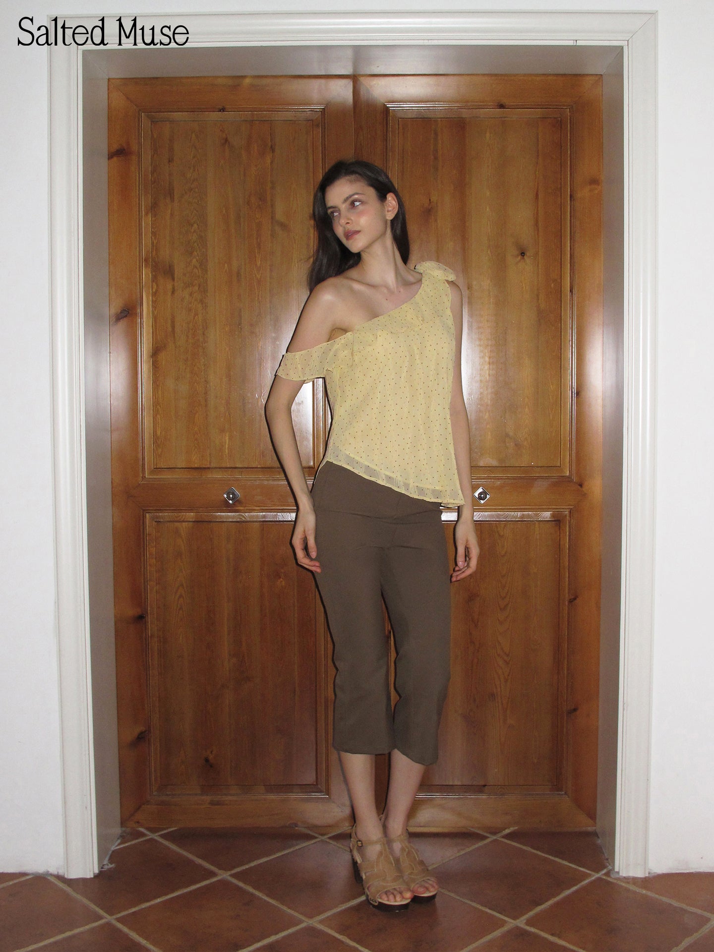【SaltedMuse】Ruffled One Shoulder Top