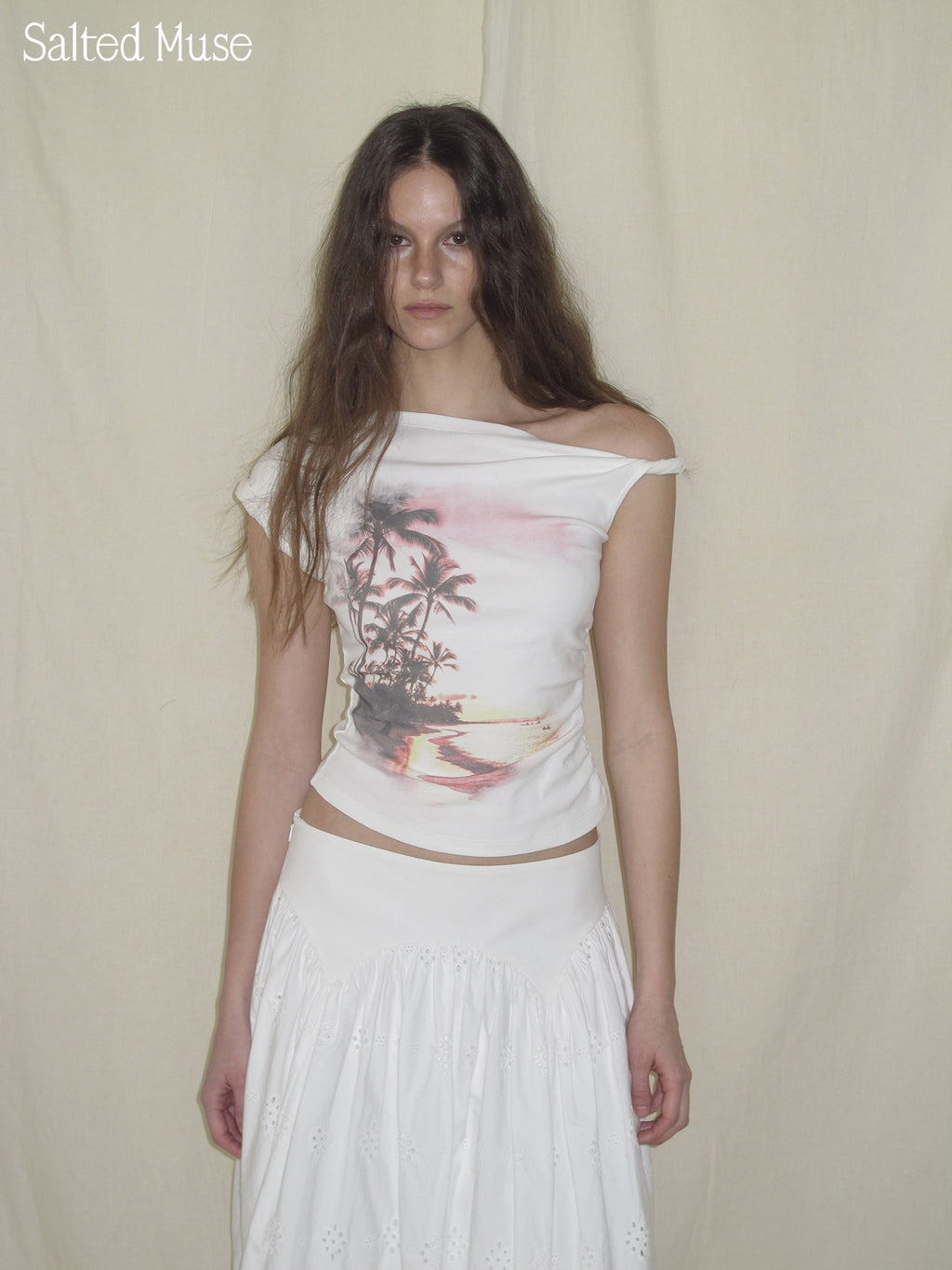 【SaltedMuse】Slanted Shoulder Print T