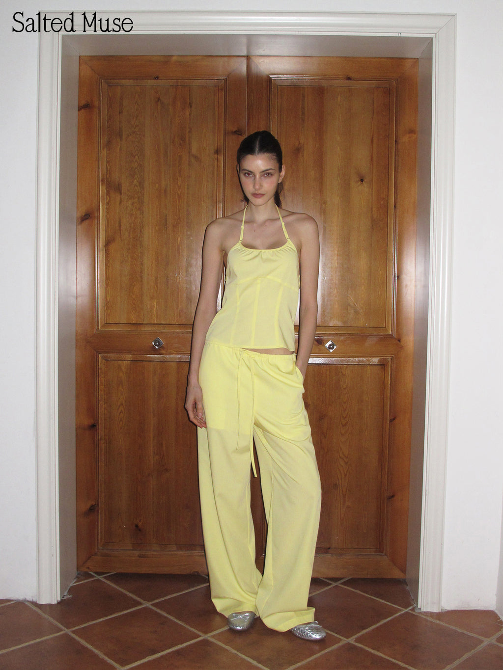 【SaltedMuse】Pale Yellow Ruched Waist Halter Top