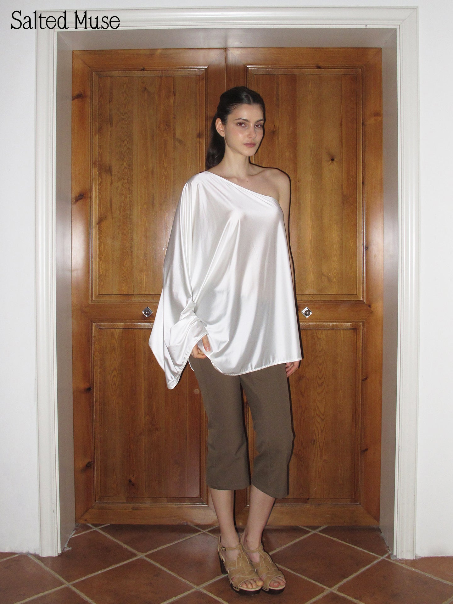 【SaltedMuse】Satin One Shoulder Top